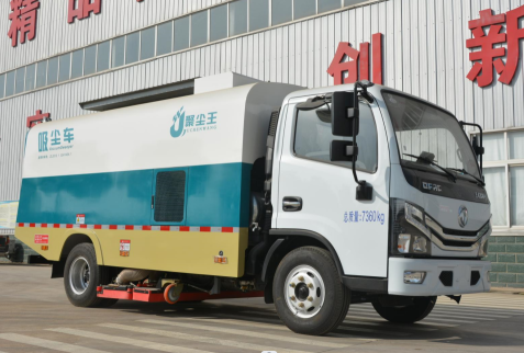 东风多利卡5立方吸尘扫路车